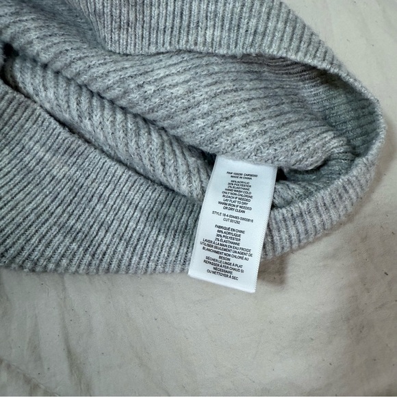 Joie Button Detailed Melange Knit Grey Designer Sweater Women’s Size Large - Picture 13 of 13